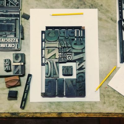LUOGHI COMUNI – Laboratorio di composizione e stampa a caratteri mobili